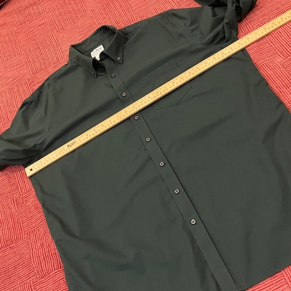 L.L.Bean men’s XL Tall traditional fit long sleeve button up green shirt - Picture 8 of 12